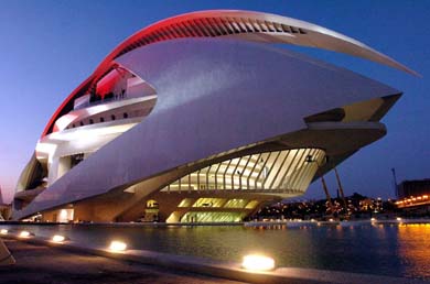 V08. Valencia, 05/10/05. Imagen tomada esta tarde del Palau de les Arts Reina Sofía, que será inaugurada por la Reina Sofia el próximo sábado ocho de octubre.- EFE/Manuel Bruque.